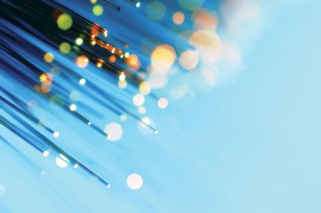 Роумингът в ЕС поевтинява от 1 юли