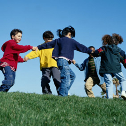 От есента на 2011 г. е осигурено целодневното обучение и за децата от ІІ клас